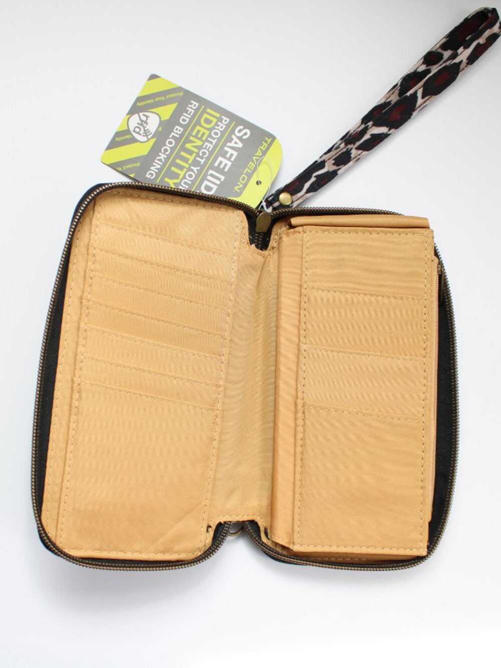 TRAVELON-Tan & Black Leopard Animal Print RFID Zip Top Wallet/Wristlet NWT - Picture 3 of 3